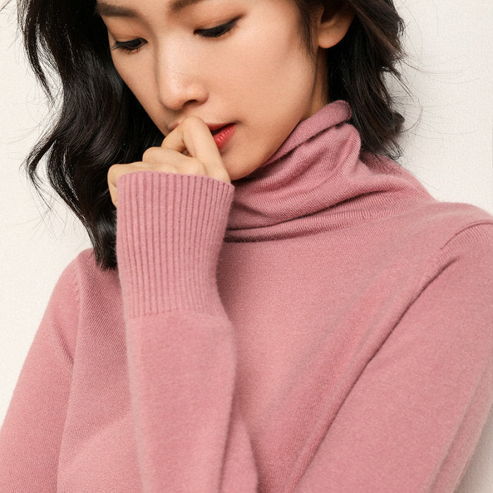 Turtleneck pullover sweater